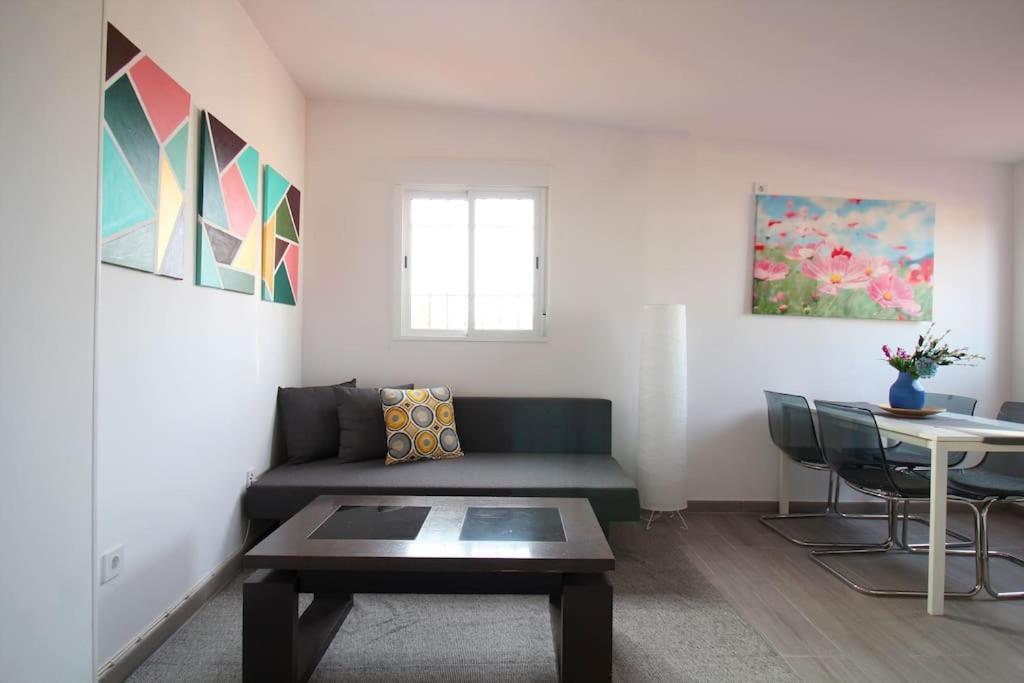 Suite Puerta Osario Con Terraza Sevilla Exterior foto