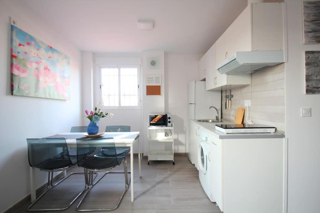 Suite Puerta Osario Con Terraza Sevilla Exterior foto
